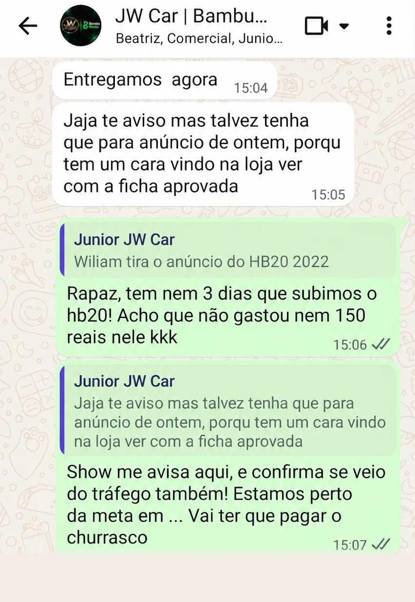 Conversa de WhatsApp: cliente acompanha vendas vindas do tráfego e a meta do mês